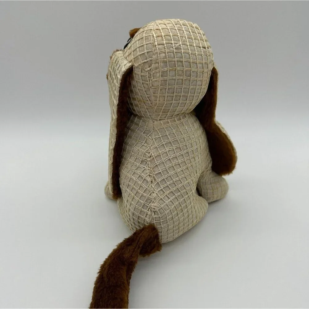 Vintage Hound Dog Stuffed Animal Plush 1983 Latch and Hug Huggables Puppy Kitsch - Picture 4 of 10